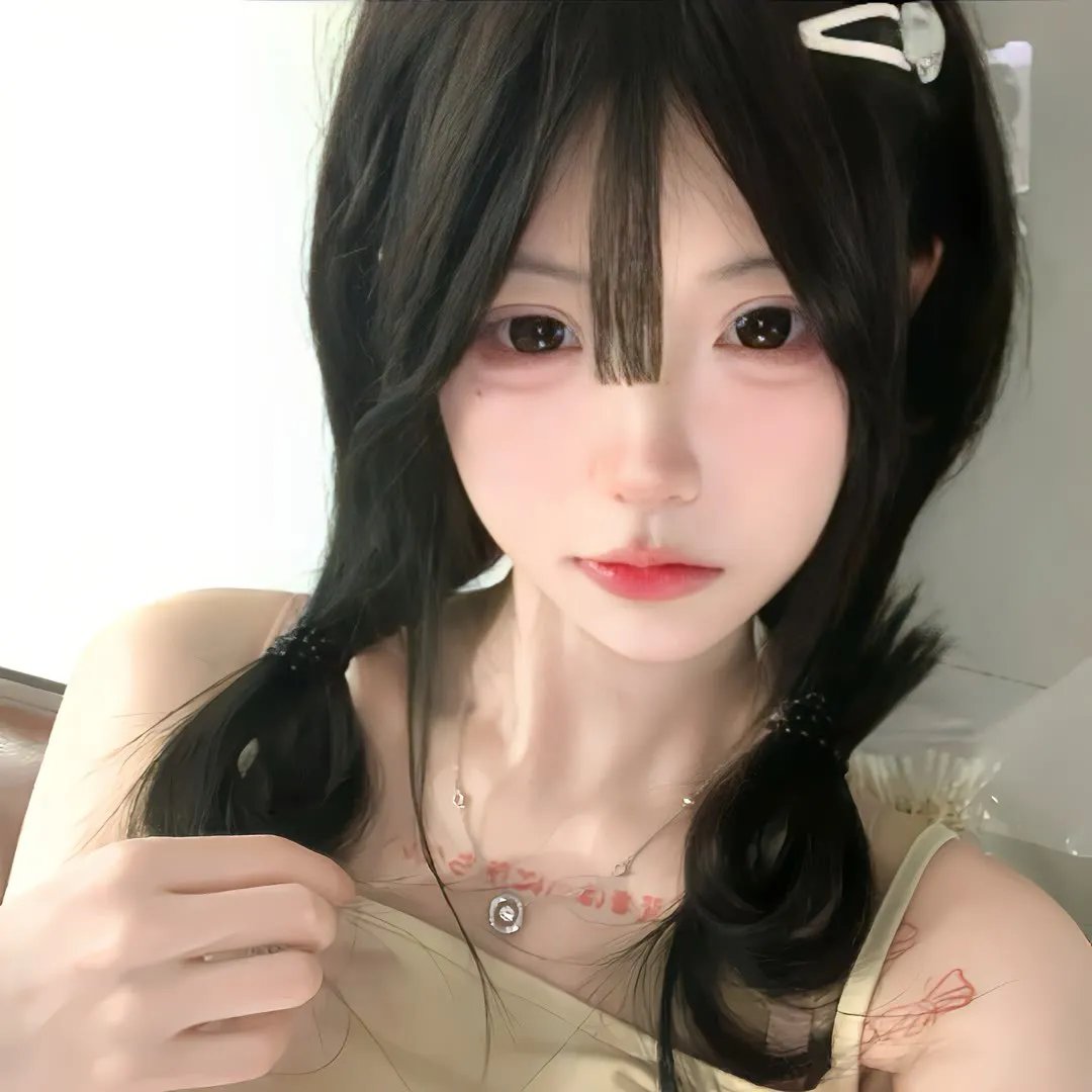 烈焰红唇